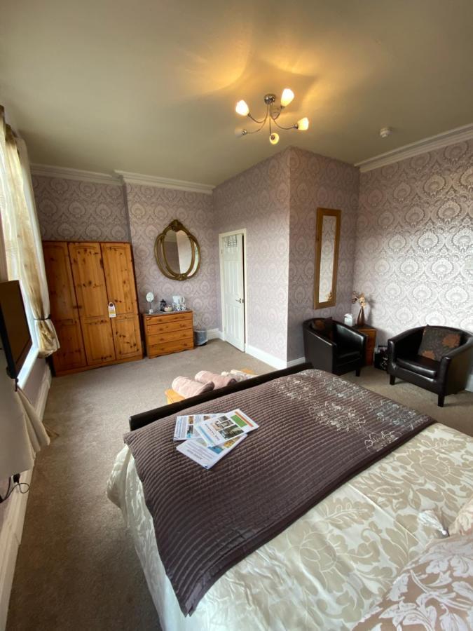 The Fairmile Bed & Breakfast Lytham St. Annes Eksteriør bilde