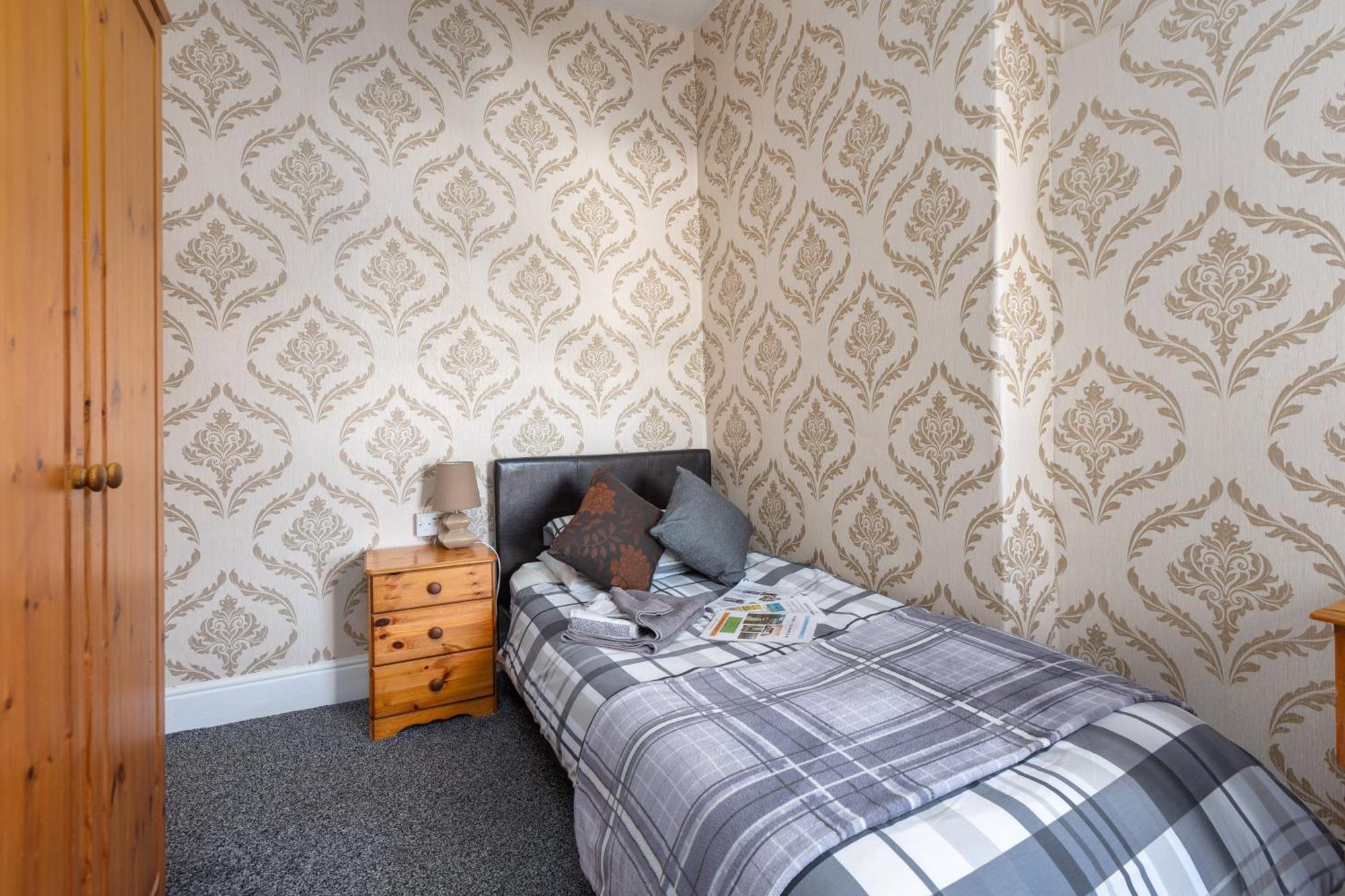 The Fairmile Bed & Breakfast Lytham St. Annes Eksteriør bilde