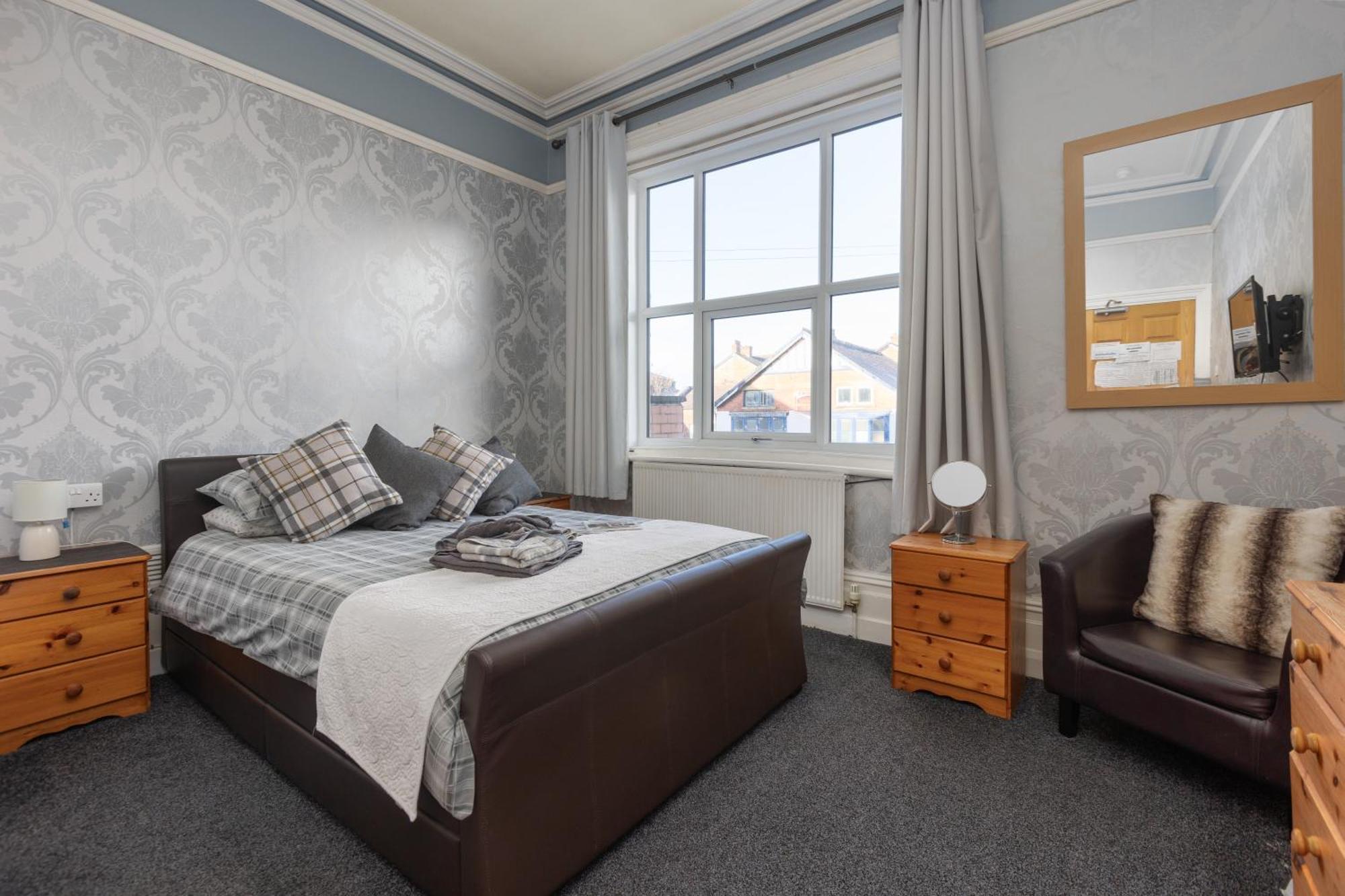 The Fairmile Bed & Breakfast Lytham St. Annes Eksteriør bilde