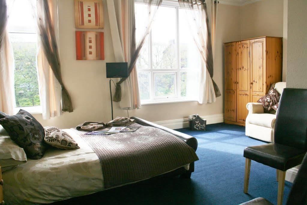 The Fairmile Bed & Breakfast Lytham St. Annes Eksteriør bilde